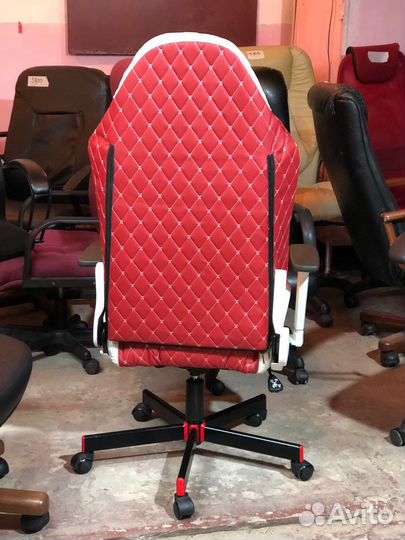 Компьютерное игровое кресло