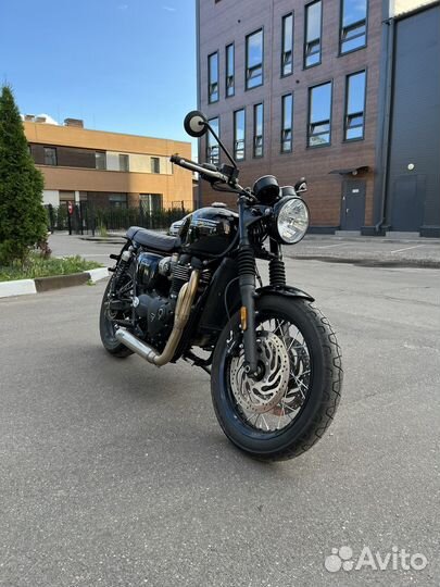 Triumph Bonneville T120 Black