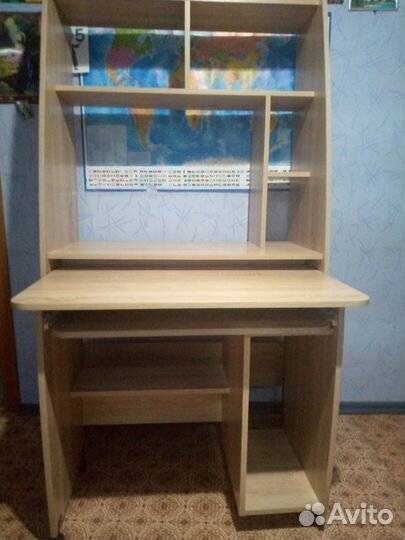 Стол компьютерный