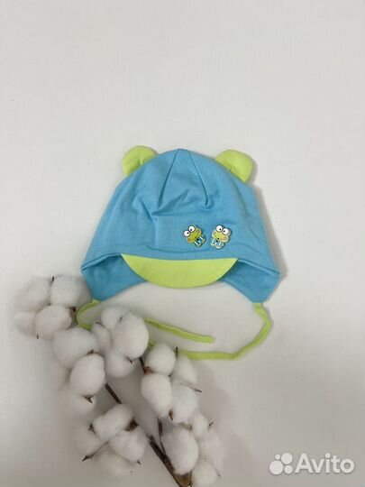Новая трикотажная шапка для мальчика 3-6 мес