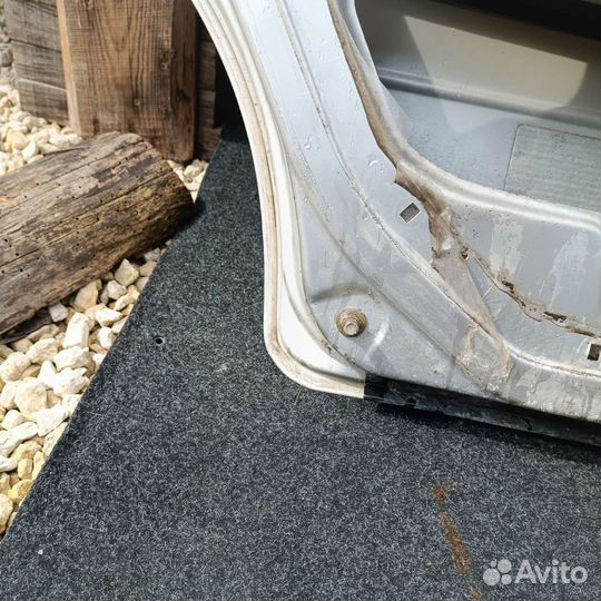 Дверь задняя левая Skoda Octavia tuor A4 хэтчбек