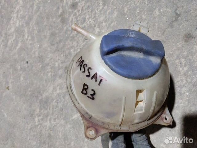 Бачок расширительный Volkswagen Passat B3 седан