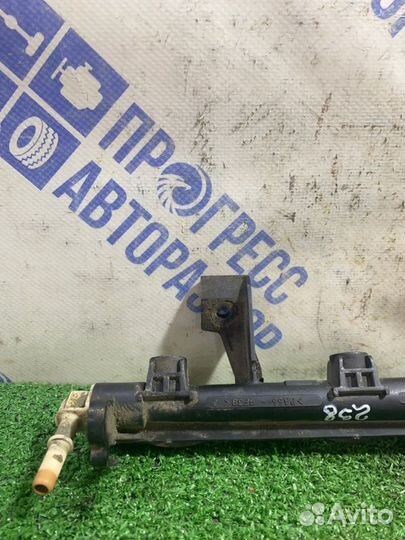 Топливная рампа Ford Fusion хэтчбек 1.6 fyja 2008