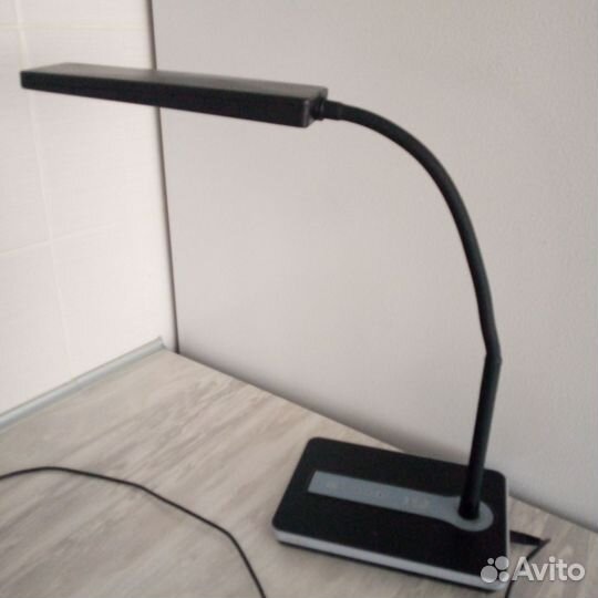 Лампа настольная