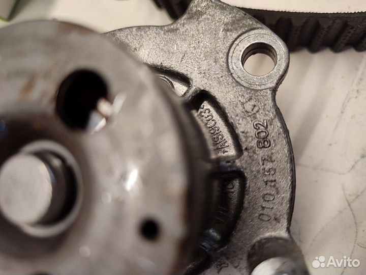 Помпа,Комплект грм Passat B8,sharan 2016+ года tdi