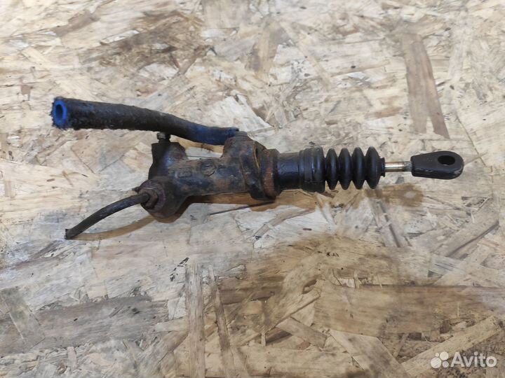 Цилиндр сцепления Volkswagen Passat B3