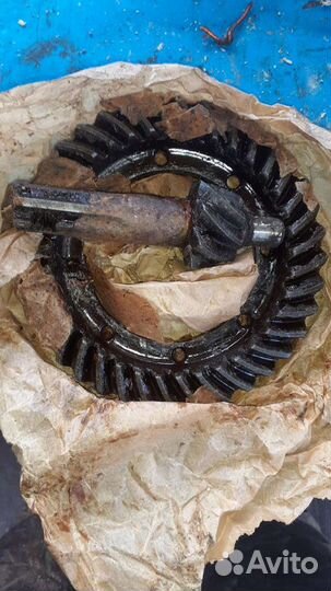 Коническая шестерня в паре