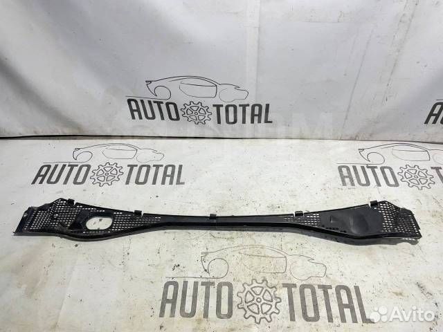 Накладка трапеции стеклоочистителей Renault Duster