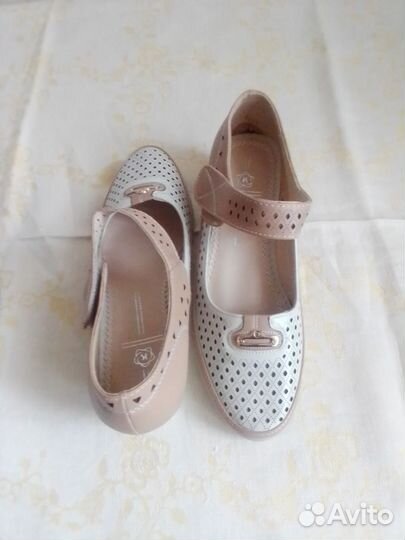 Туфли женские 38 размер бежевые, новые