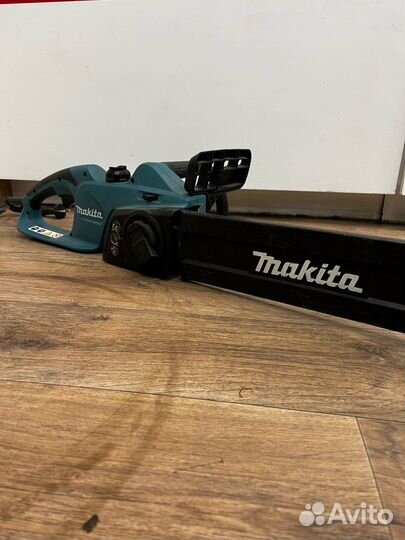 Цепная пила makita UC3541A