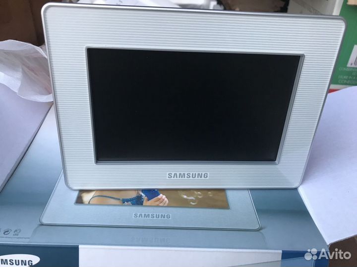 Цифровая фоторамка samsung новая обмен