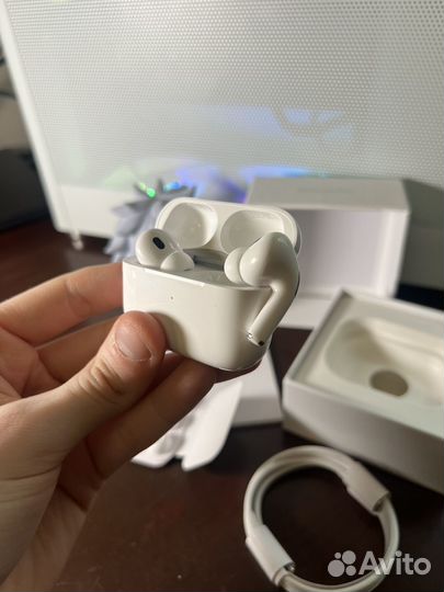 Airpods pro 2 с шумоподавлением