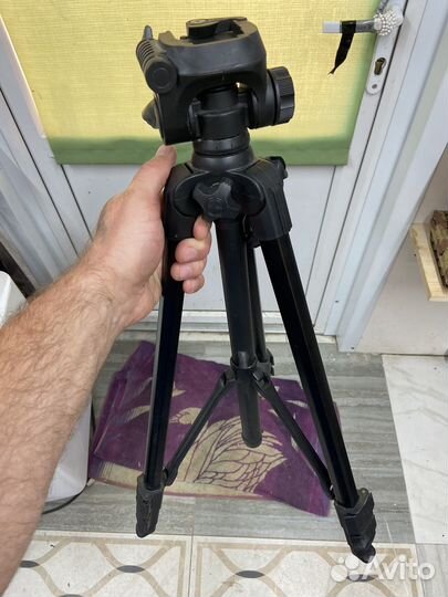 Штатив для фотоаппарата