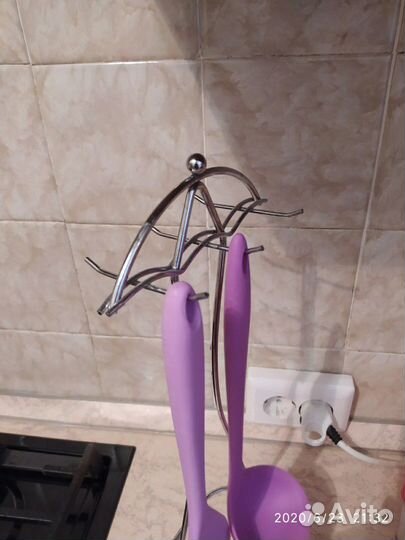 Держатель для подвесных аксессуаров на кухню