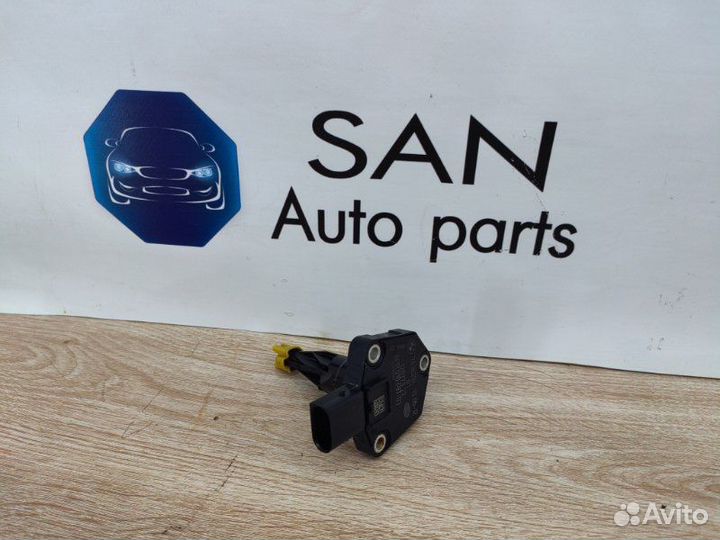 Датчик уровня масла в двигателе Bmw 3 F30 N20B20