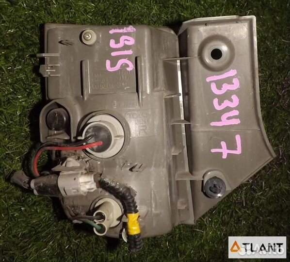 Стоп задний правый toyota isis