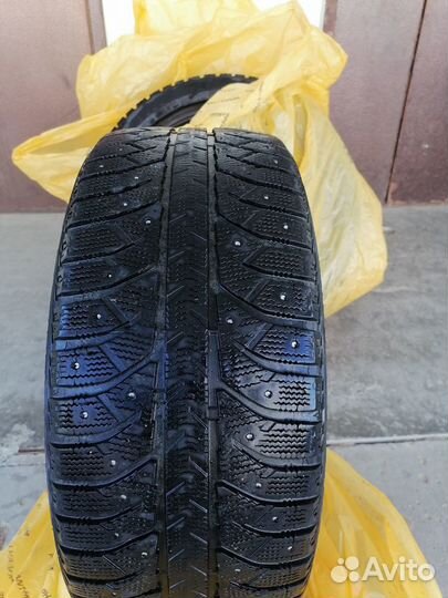 Bridgestone Blizzak DM-V2 225/50 R17