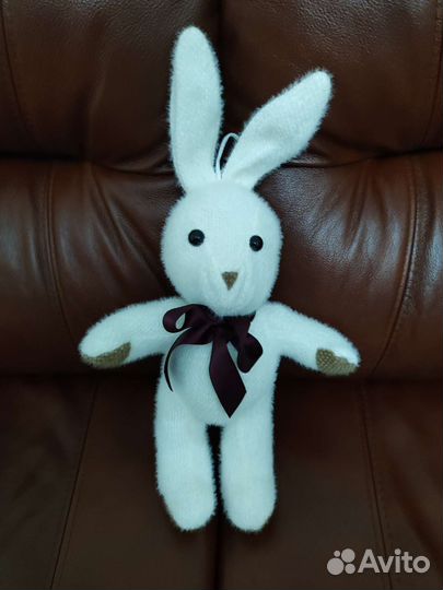 Мягкая игрушка заяц