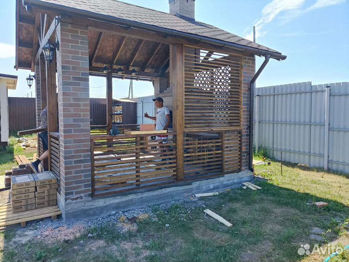 Беседка с зоной барбекю