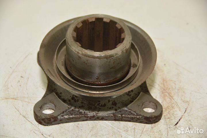 Фланец ведущего вала камаз 5320-2402036 шлиц 10
