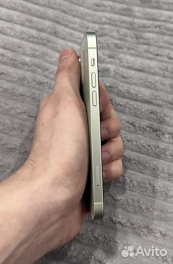iPhone 12, 64 ГБ