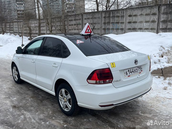 Инструктор по вождению