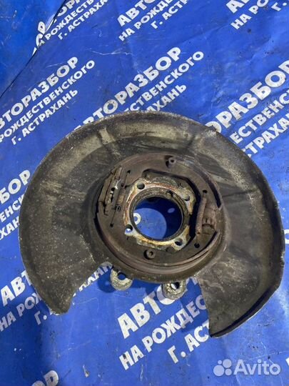 Задний левый поворотный кулак Bmw E65 седан 2003