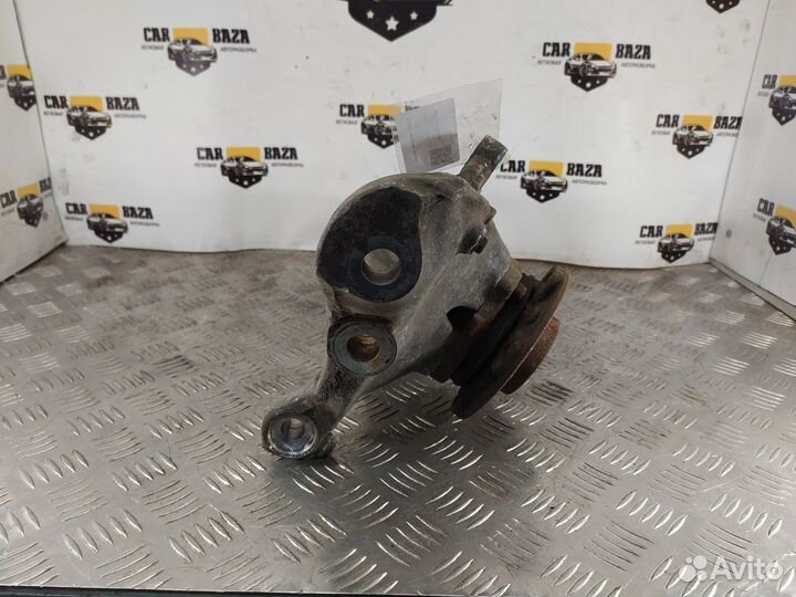 Кулак поворотный передний правый R BMW 5, BMW 6