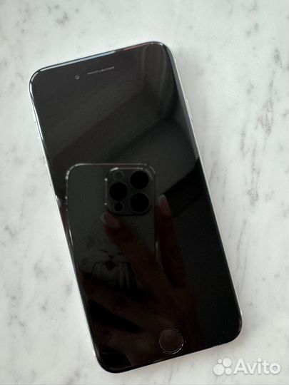iPhone SE (2020), 64 ГБ