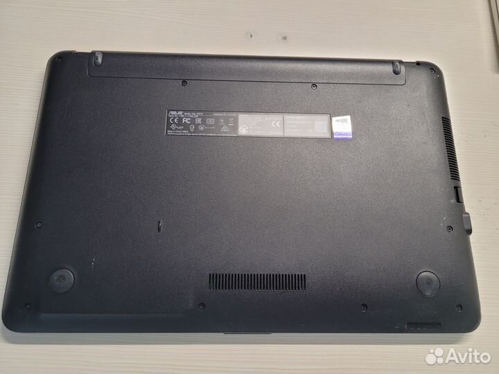 Ноутбук asus