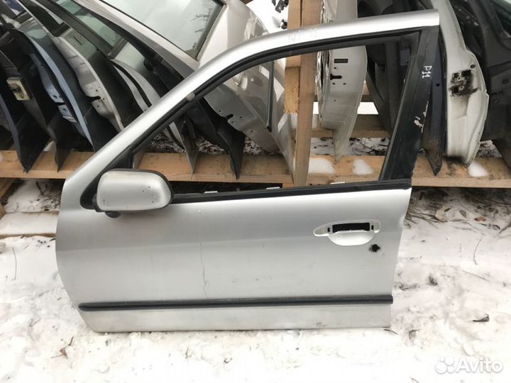 Дверь передняя левая Nissan Primera P11
