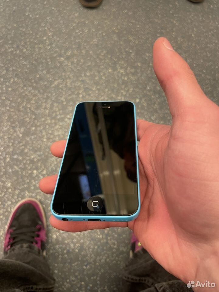 iPhone 5C, 8 ГБ