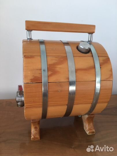 Бочонок деревянный для вина