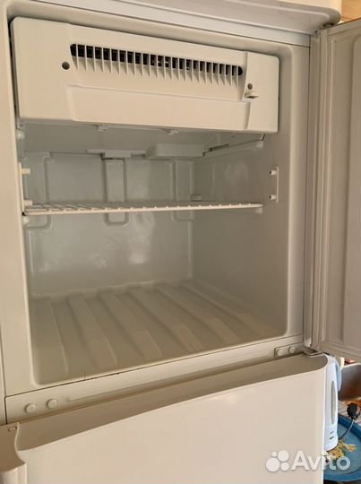 Холодильник двухкамерный Индезит Ноу Фрост