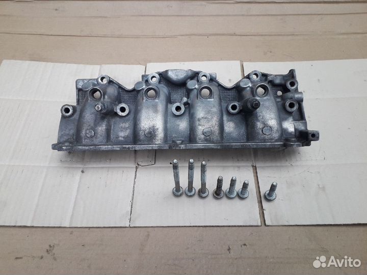 Коллектор впускной нижняя часть Renault Duster I