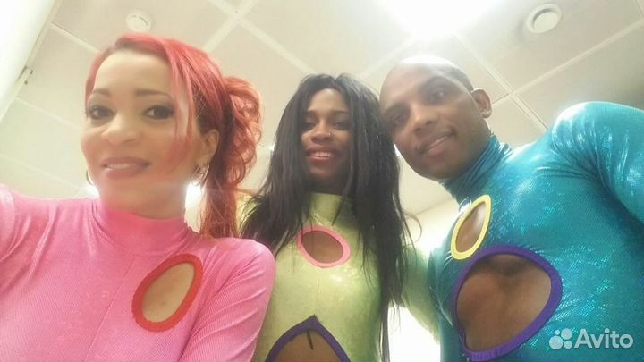 Бразильское шоу с кубинскими танцорами