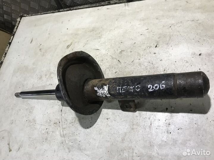 Амортизатор передний Peugeot 206