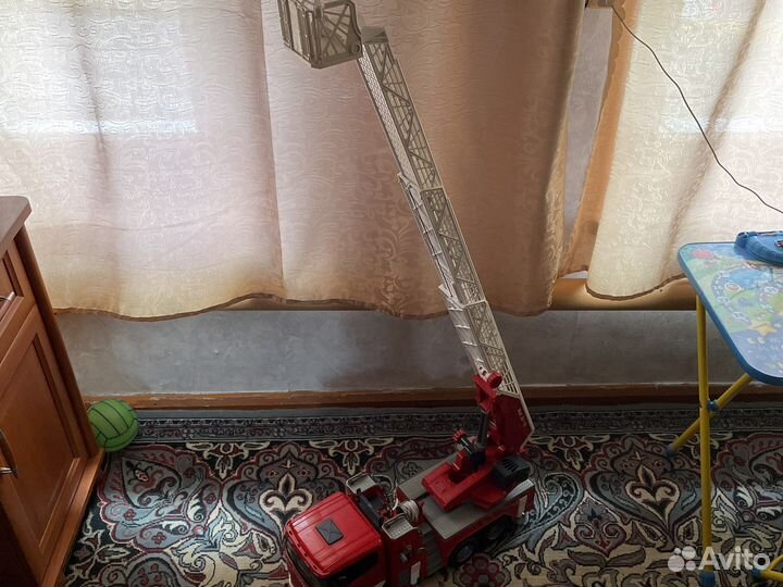 Машина пожарная Scania Bruder