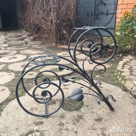 Подставка для цветов ручная работа