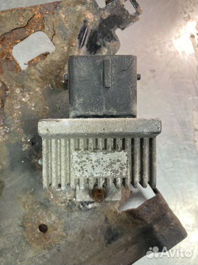 Реле свечей накала Рено master 3 2.3