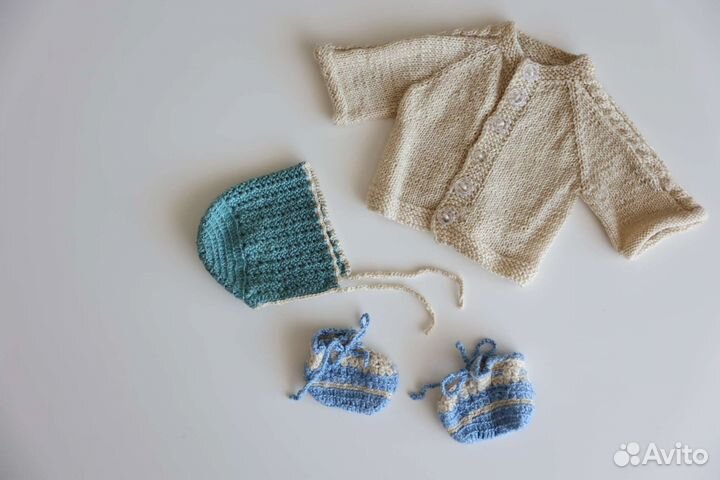 Вязаные детские вещи для фотосессии
