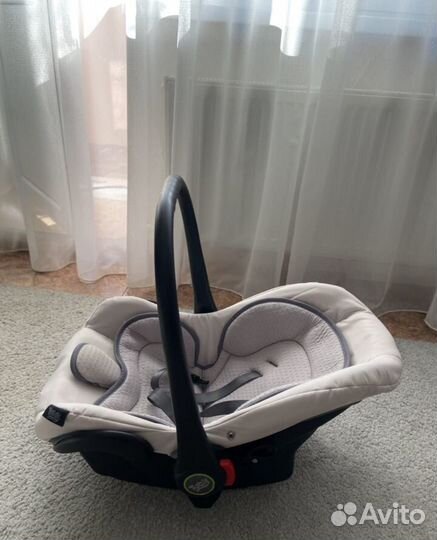 Коляска Zippy Sport 3 в 1