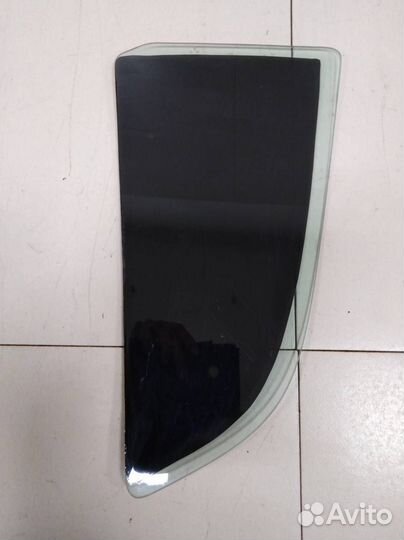 Стекло двери задней правой форточка Mitsubishi L20