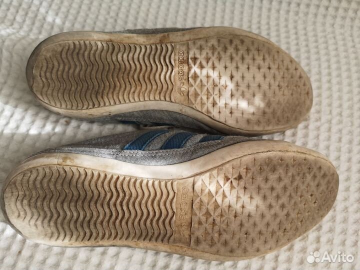 Кроссовки Adidas, Nike