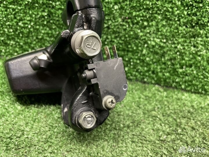 Тормозная машинка передняя Suzuki GSX-S 1000 L6 AB