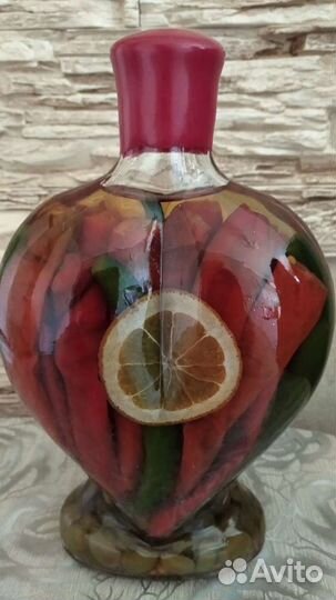 Декоративная бутылка с овощами