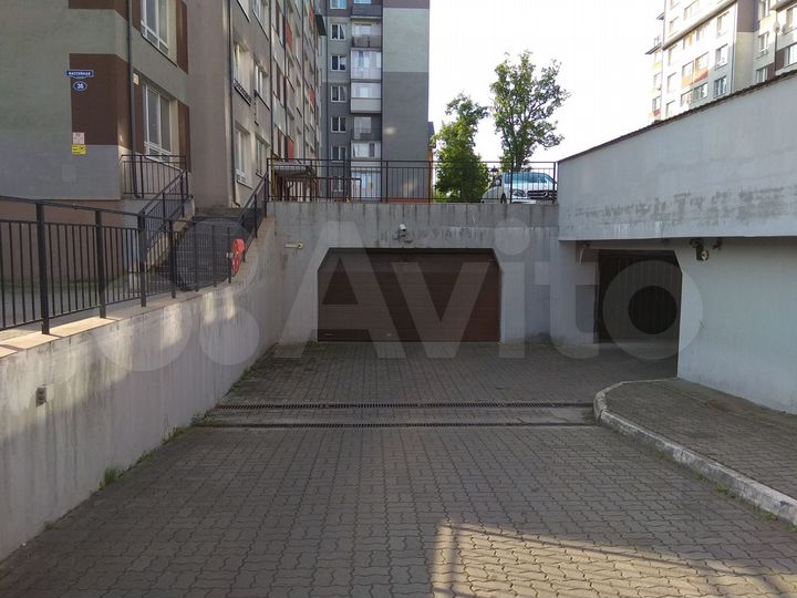 Машиноместо, 16 м²