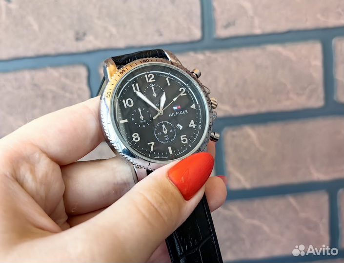 Часы Tommy Hilfiger