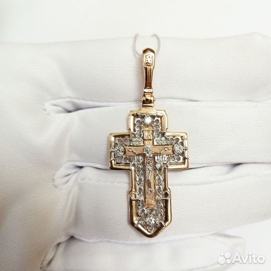 Золотая подвеска с фианитом