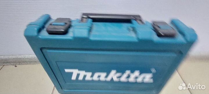 Перфоратор Makita hr2470ft